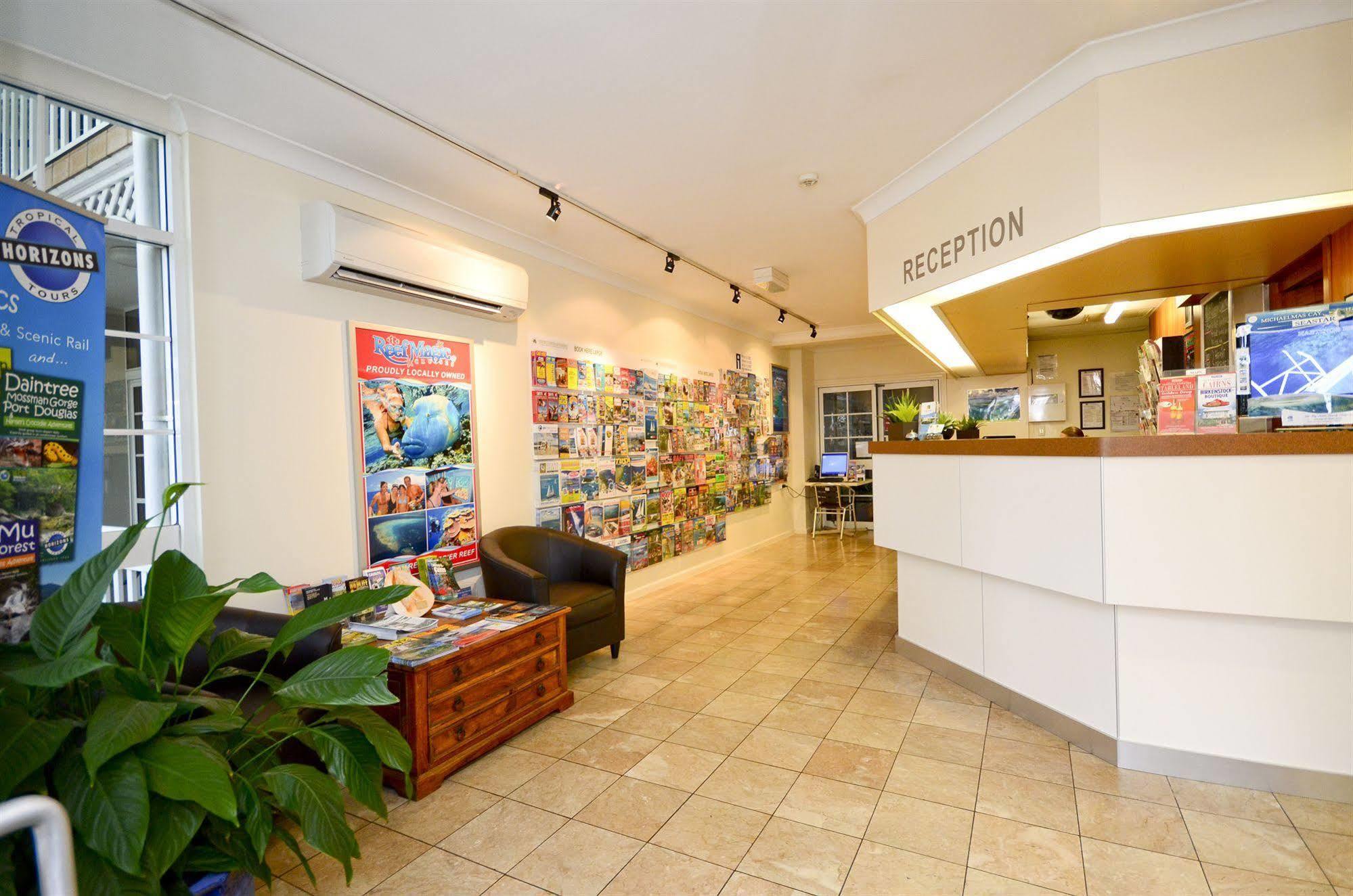 Reef Palms Motel Cairns Bagian luar foto