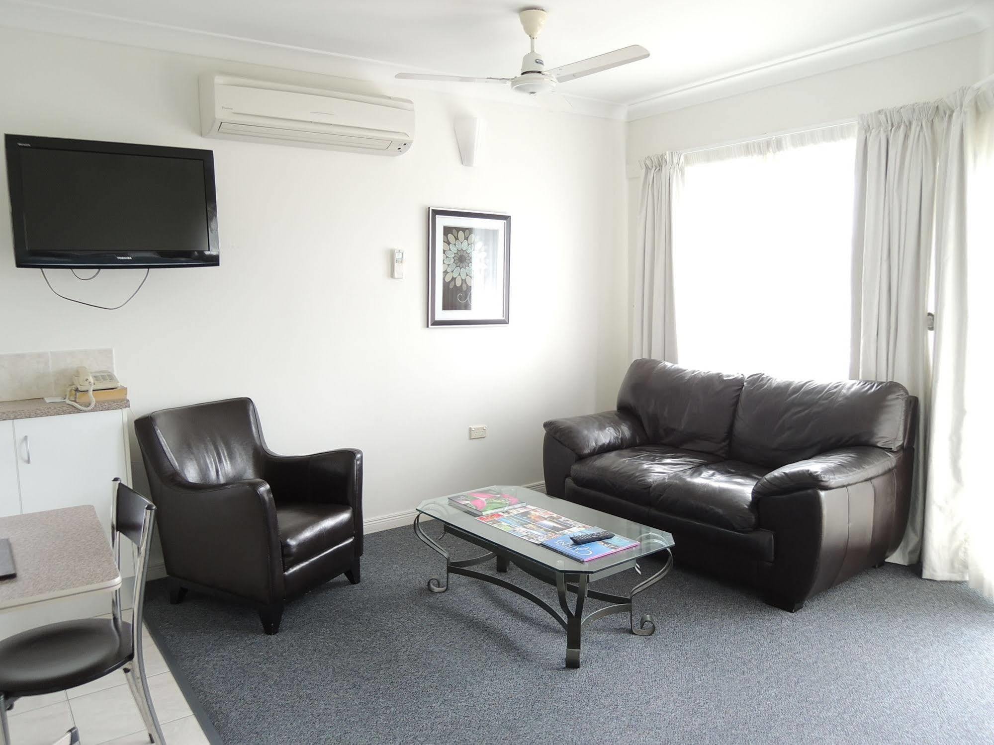 Reef Palms Motel Cairns Bagian luar foto